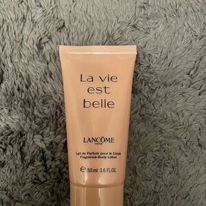 Lancome La Vie Est Belle Moisturizer